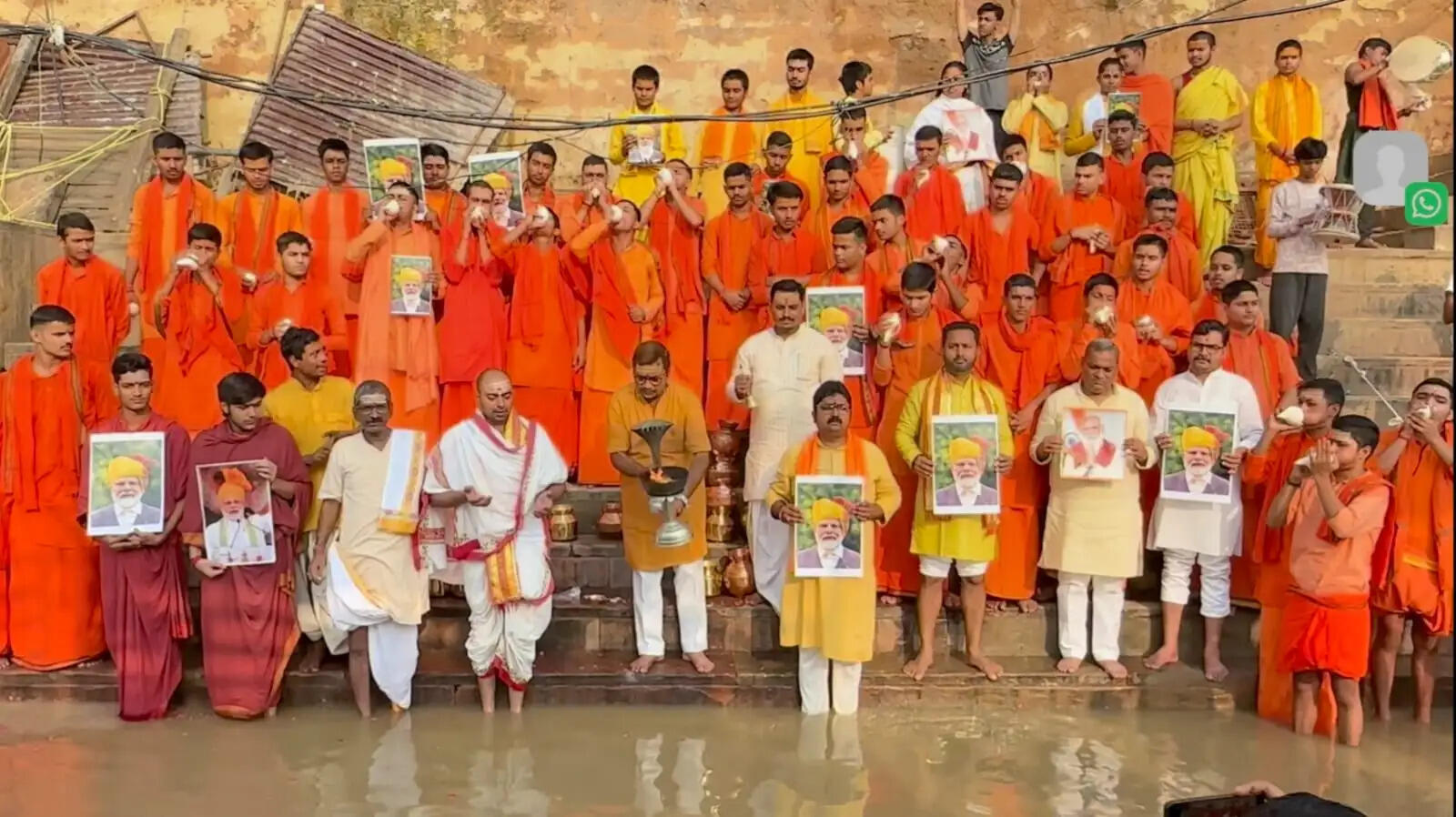 (अपडेट ) आस्था और सांस्कृतिक धरोहर के शिल्पी हैं नरेंद्र मोदी: डॉ नीलकंठ तिवारी