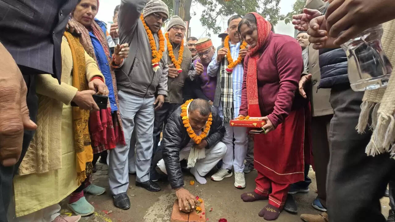 सड़क निर्माण से वार्ड संख्या 47 की क्षेत्रीय जनता को मिलेगी राहत : भाजपा जिलाध्यक्ष