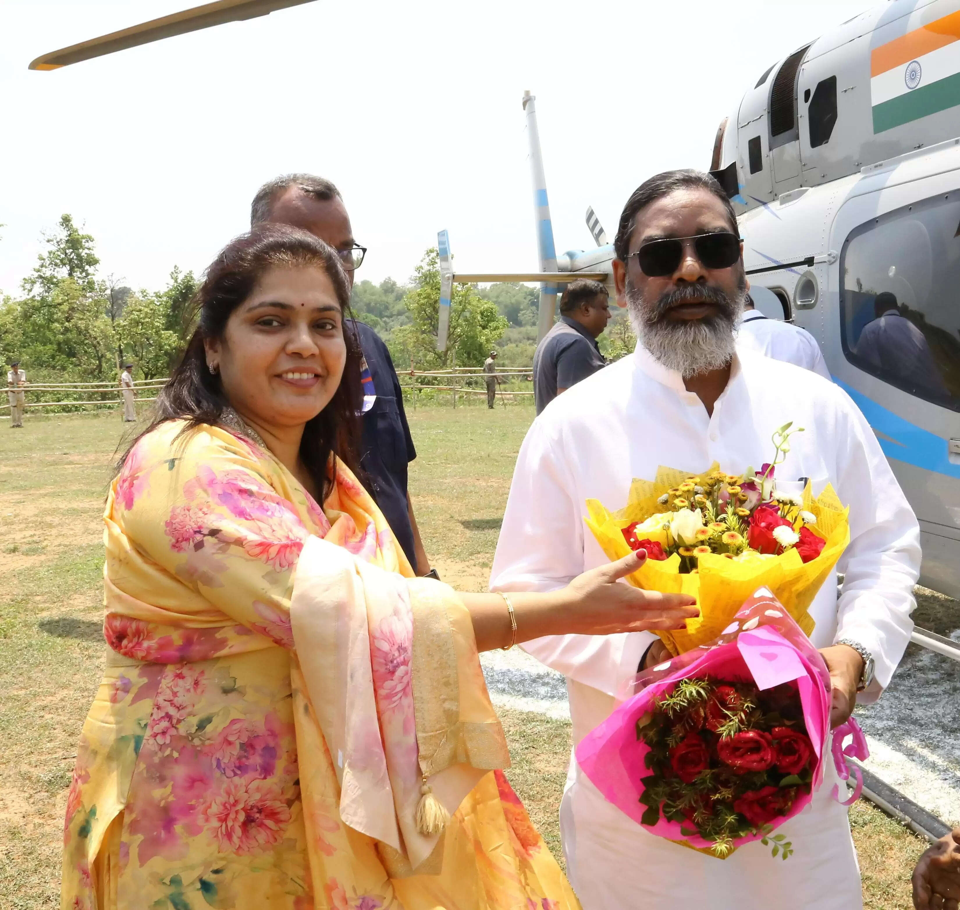 (अपडेट ) प्रीतिभोज में शामिल हुये मुख्यमंत्री हेमंत सोरेन