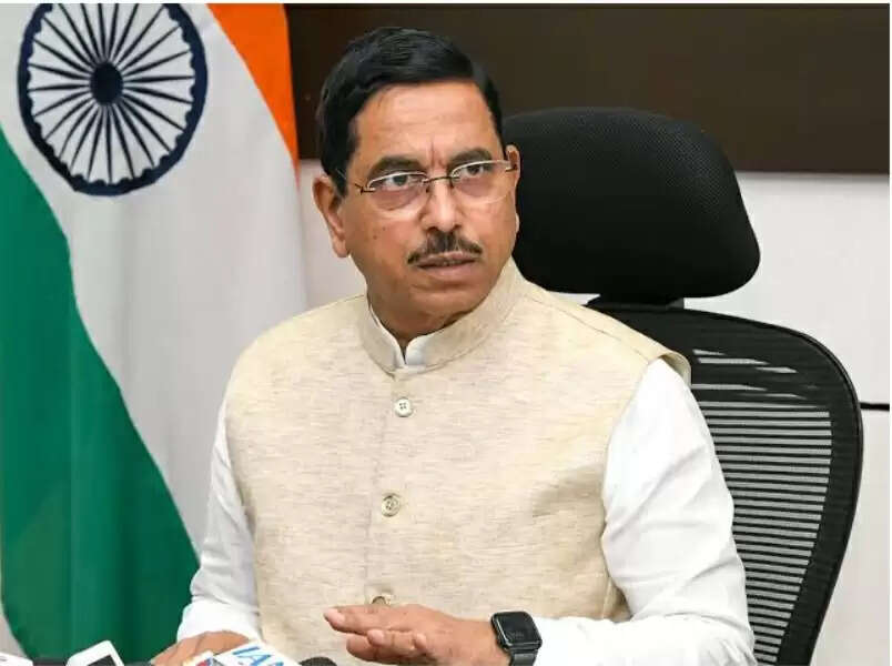 वीबी-जी राम जी अधिनियम को लेकर कांग्रेस दुष्प्रचार कर रही हैः प्रहलाद जोशी