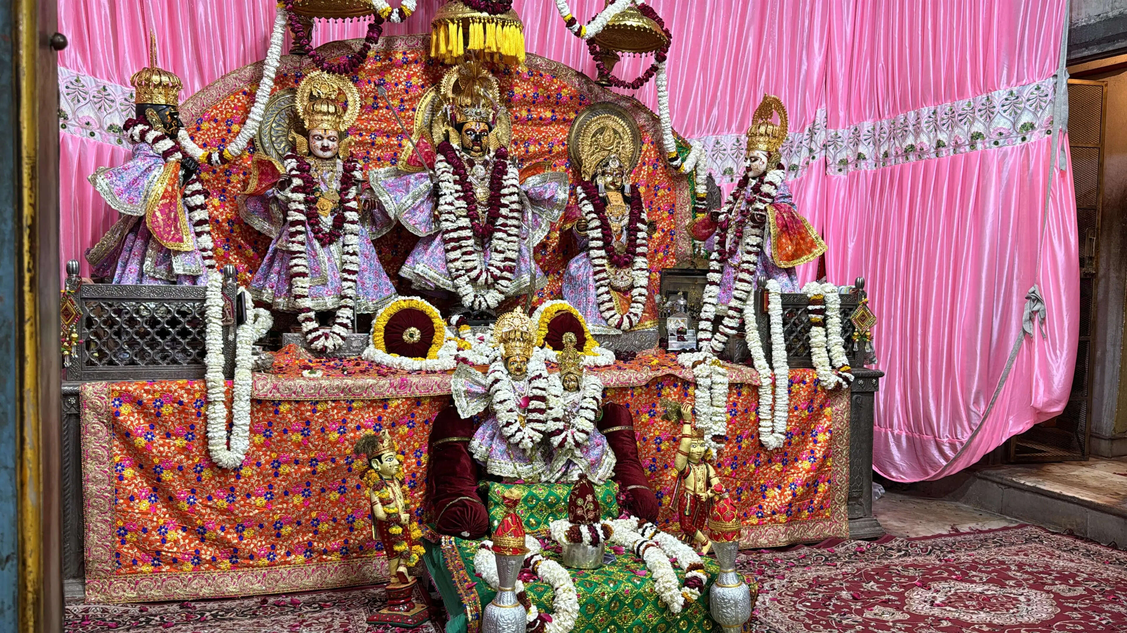 रामनवमी पर चांदपोल मंदिर में राम जन्मोत्सव पर होगी 101 हवाइयों से महाआरती