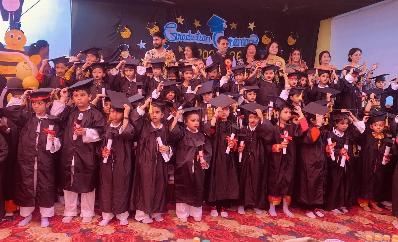 कठुआ में नन्हे कदमों का उत्सव-बचपन प्ले स्कूल का ग्रेजुएशन समारोह धूमधाम से संपन्न