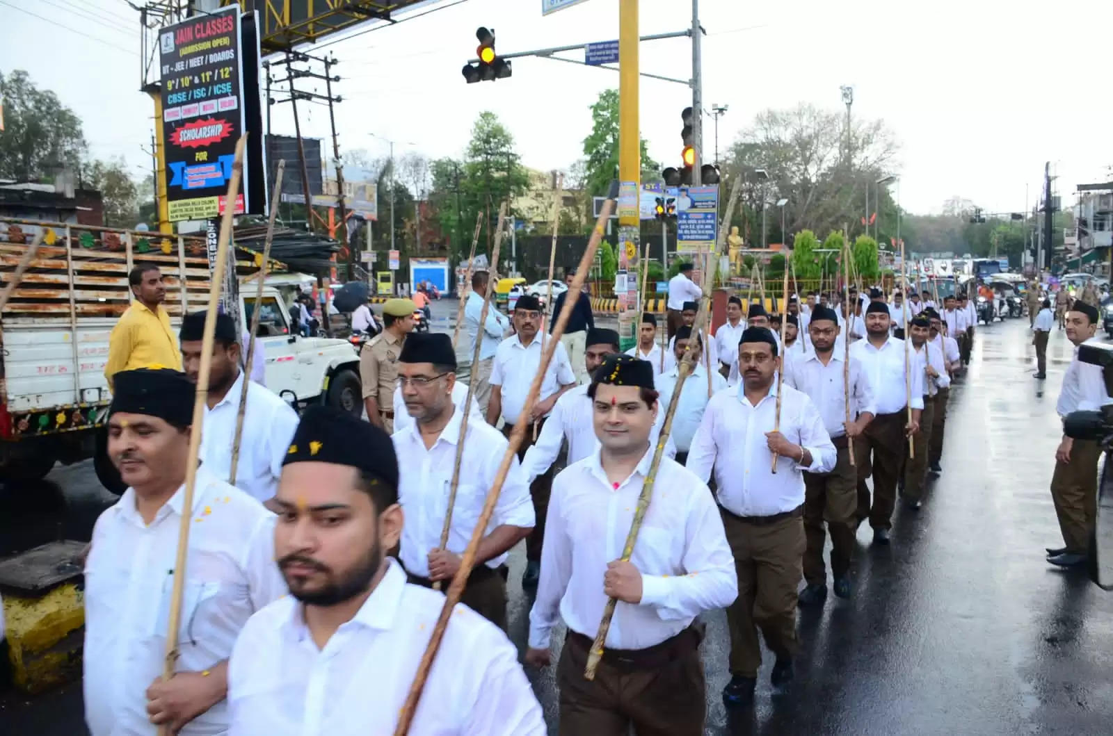 हिन्दू समाज में चेतना व स्वाभिमान जाग्रत करता है पथ संचलन : ब्रजेन्द्र