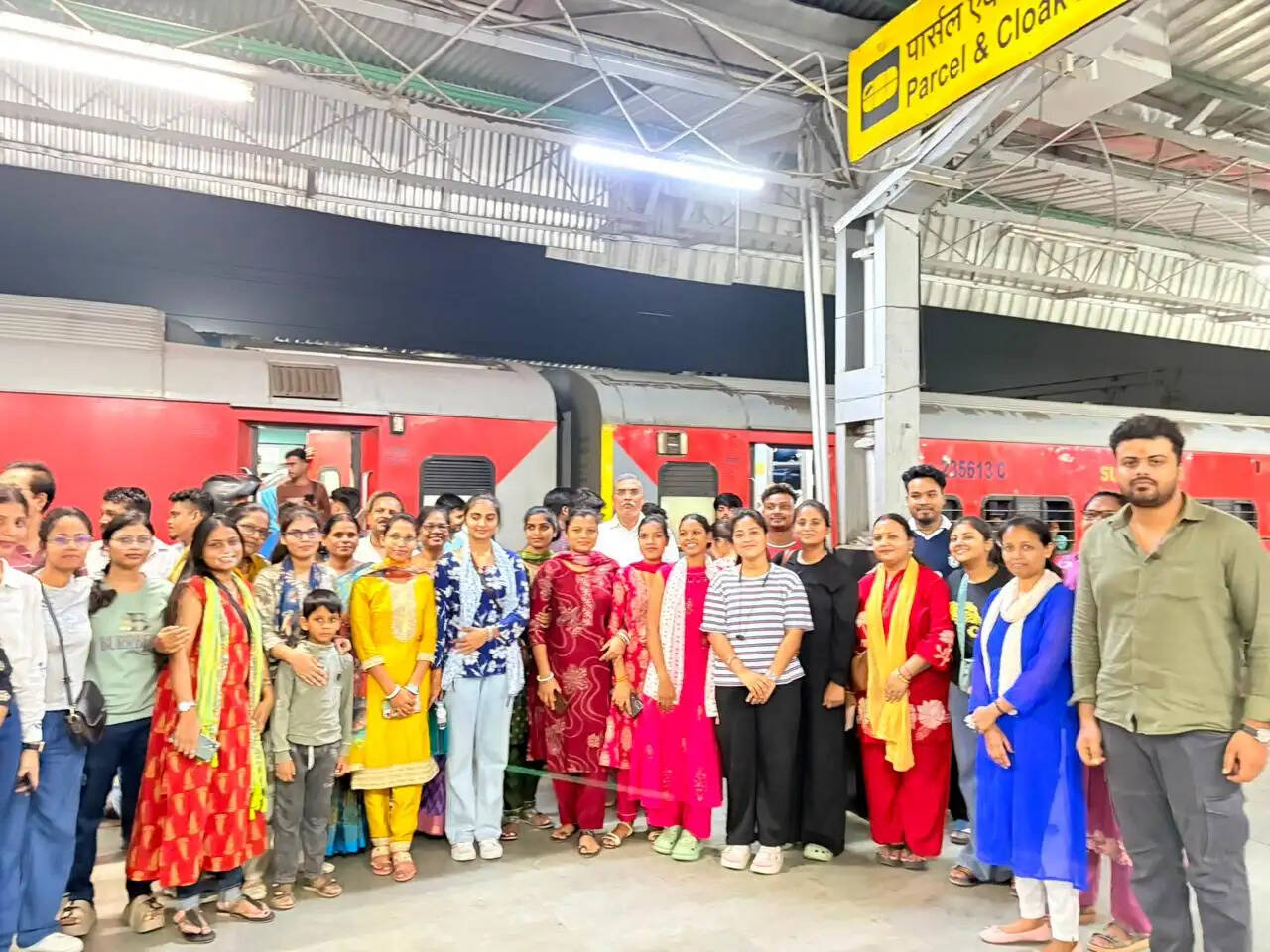 एमबीआईएनसीटी के 28 विद्यार्थी छह माह की क्लीनिकल इंटर्नशिप के लिए पुणे रवाना