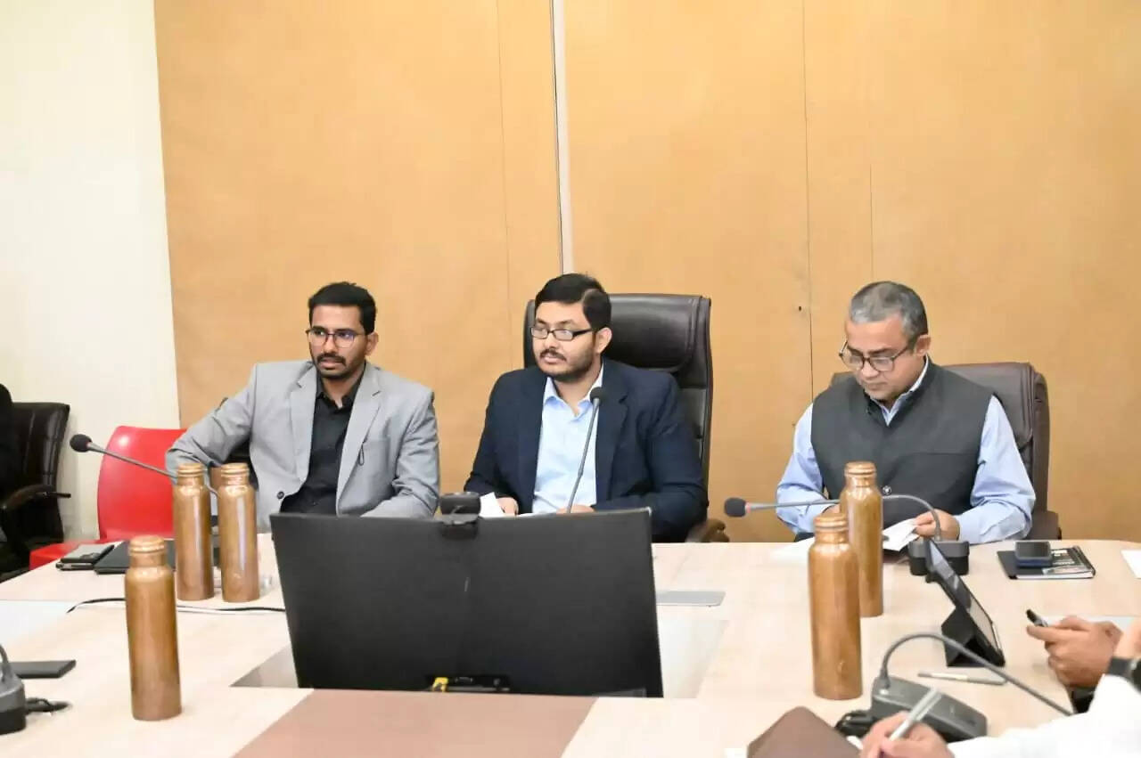 धार : संरक्षित स्मारकों के आसपास से हटाए जाएंगे अवैध अतिक्रमण