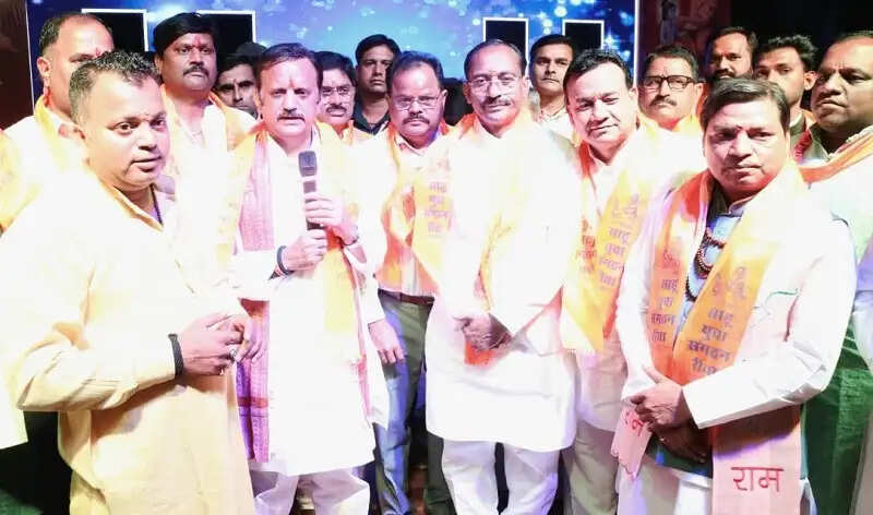 संस्कृति और परंपराओं का उल्लास आने वाली पीढ़ी को समझाएगा उनका महत्व: राजेन्द्र शुक्ल