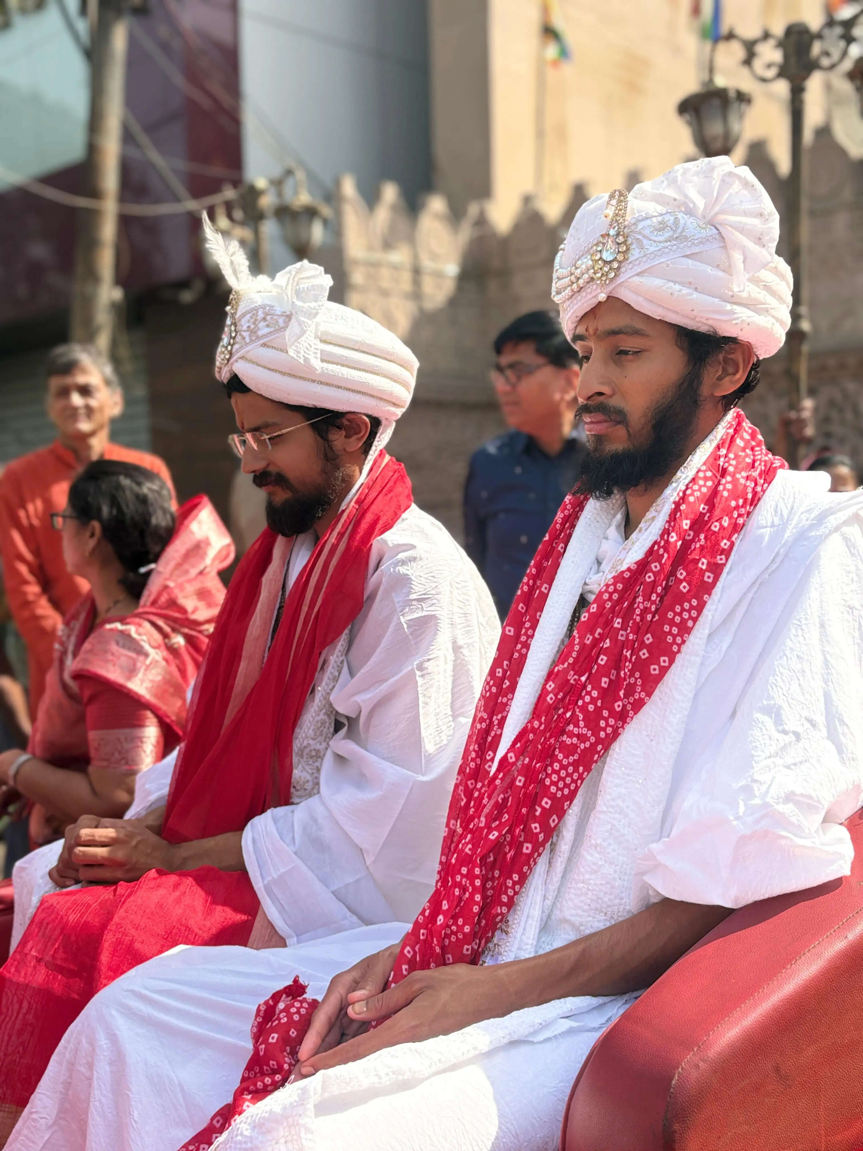 दीक्षार्थियों का दिगंबर जैन समाज ने किया अभिनंदन