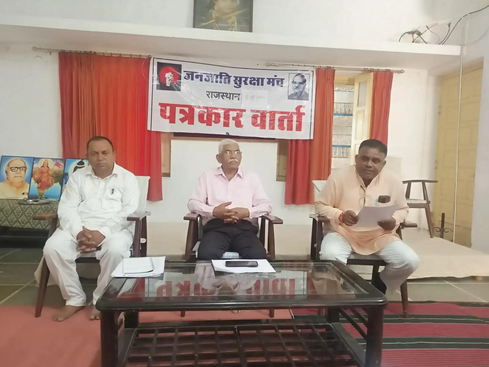 दोहरा लाभ उठा रहे हैं धर्म बदलने वाले — डामोर