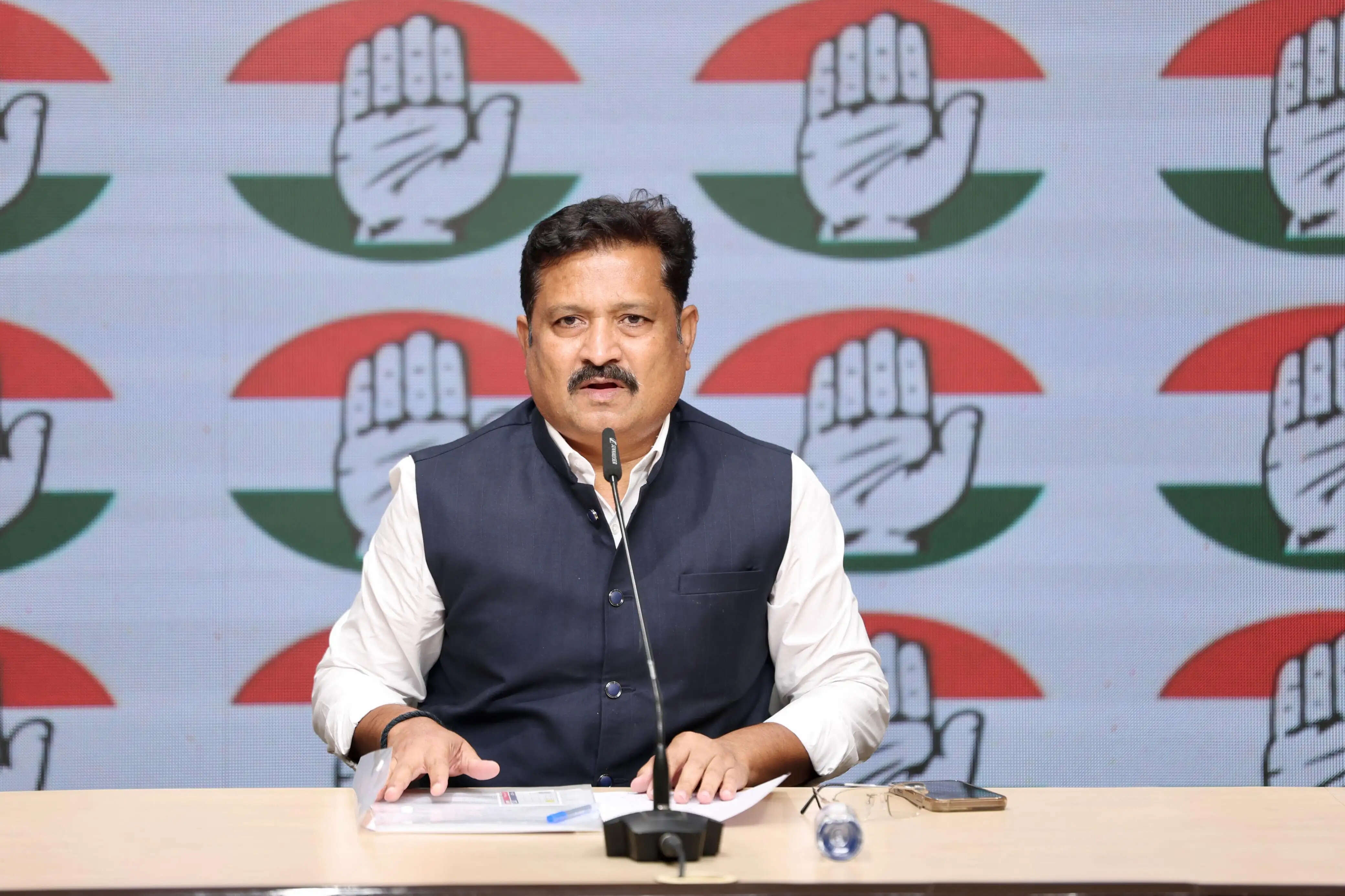 महाराष्ट्र में ‘लाडकी बहिन योजना’ से महिलाओं के नाम बाहर करने को कांग्रेस ने बताया धोखा