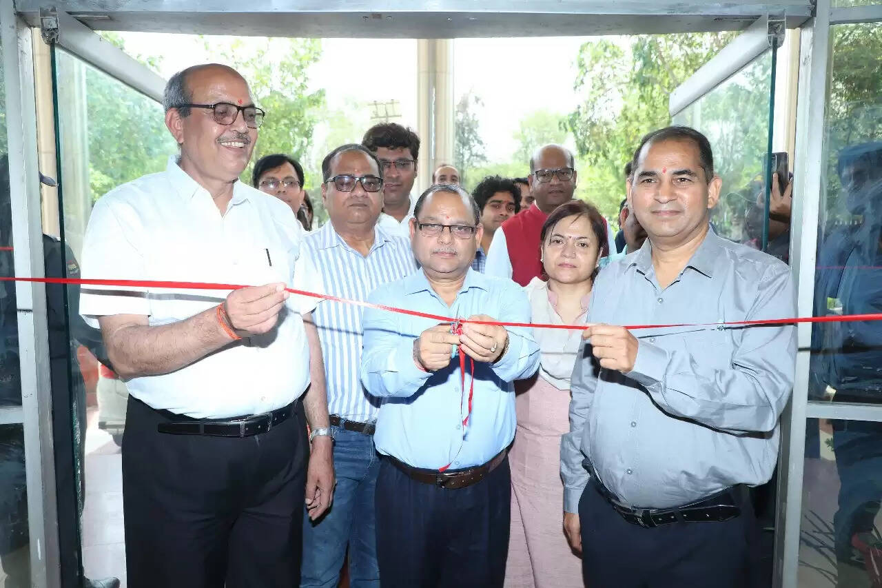 केमिस्ट्री और कृषि क्षेत्र में विद्यार्थियों के माध्यम से शोध और उद्योग को मिलेगा बढ़ावा : योगेश दुबे