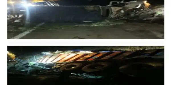 कोरबा के केंदई हसदेव पुल पर भीषण सड़क हादसा: हाइवा-पिकअप की टक्कर में दो की मौत, एक घायल