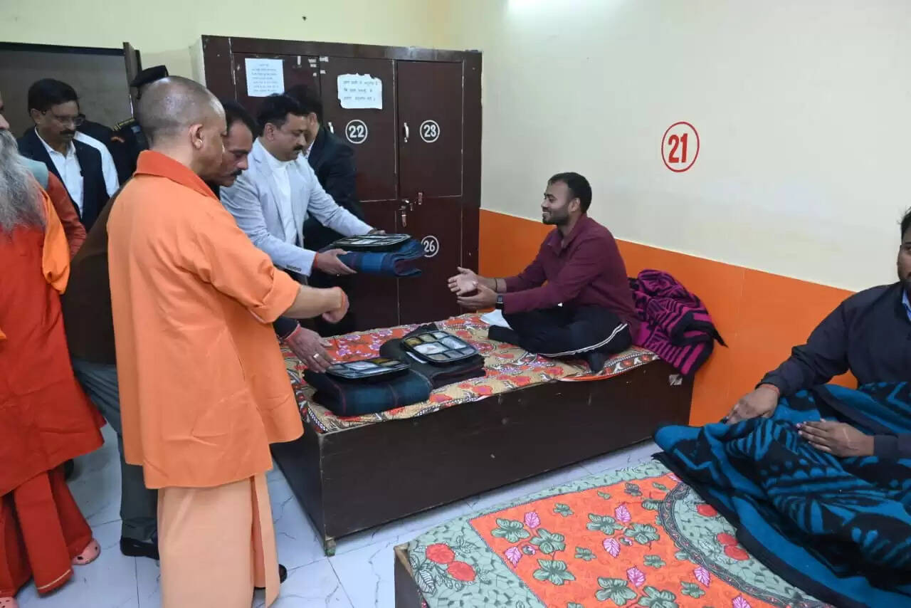 हर जरूरतमंद को शीतलहर से बचाने को सरकार प्रतिबद्ध : मुख्यमंत्री