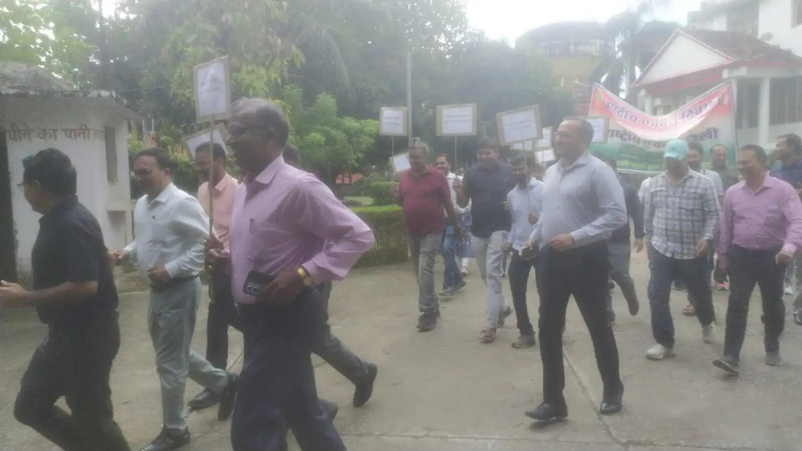 राष्ट्रीय एकता और अखंडता बनाए रखना प्रत्येक नागरिक का सामूहिक दायित्व : प्रो. अखिलेश कुमार सिंह