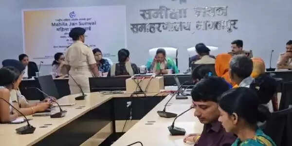 राष्ट्रीय महिला आयोग आपके द्वार कार्यक्रम के तहत हुई जन सुनवाई