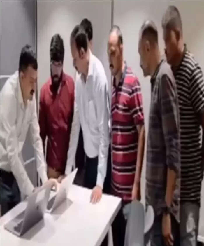 सूरत में 943 करोड़ के ऑनलाइन सट्टा और डब्बा ट्रेडिंग रैकेट का भंडाफोड़, 8 गिरफ्तार