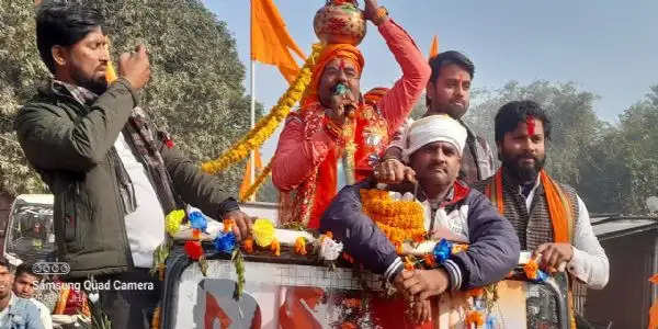 निकली अक्षत कलश शोभायात्रा,जय श्रीराम के नारों से गूंज उठा पूरा वातावरण