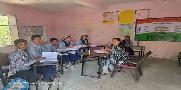 नो मोर बैक&nbsp; बेंचर्स&nbsp; अभियान, सिरमौर का देवका&nbsp;स्कुल&nbsp;बना केरलम&nbsp; के बाद प्रदेश का पहला स्कुल