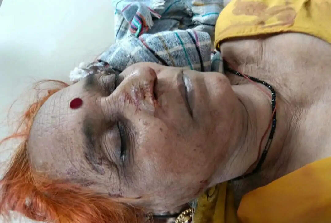 राजगढ़ः रिश्तेदारी में जा रहे दंपती की बाइक फिसली, सिर में चोट लगने से महिला की मौत