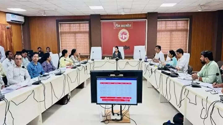 स्वास्थ्य विभाग की राज्य स्तरीय टीम पहुँची खरगोन, जिला अस्पताल व स्वास्थ्य संस्थाओं का निरीक्षण