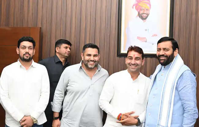 सोनीपत में विकास कार्यो के लिए जनप्रतनिधियों ने मुख्यमंत्री का आभार जताया