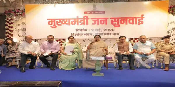 (लीड) मुख्यमंत्री ने समस्याओं के समयबद्ध समाधान के दिए निर्देश
