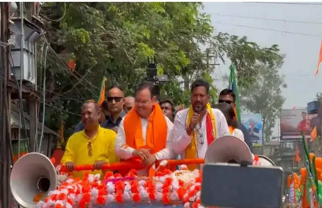 सिलीगुड़ी में राजस्थान के सीएम भजनलाल ने भाजपा प्रत्याशी के समर्थन में किया रोड शो