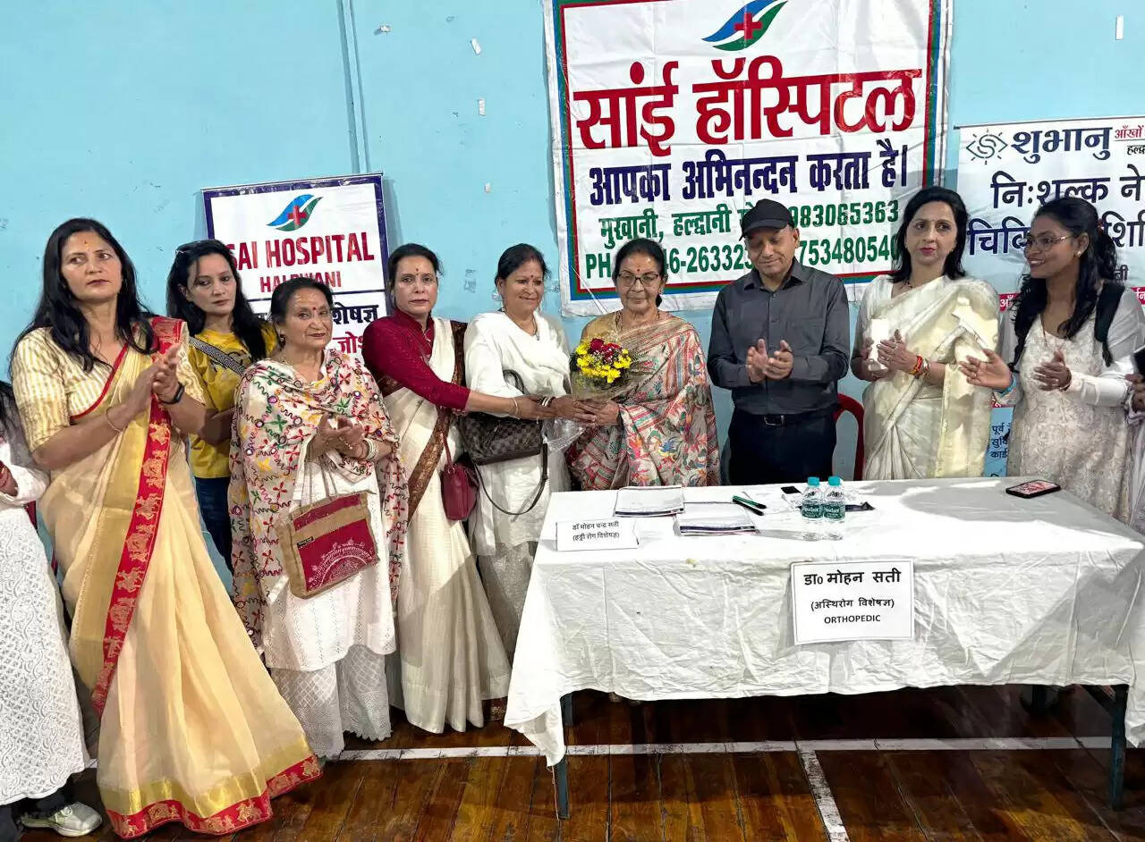 स्वास्थ्य शिविर में 325 से अधिक लोगों ने कराई जांच