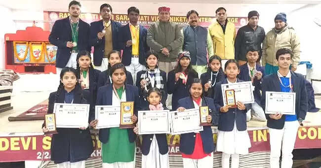 रानी रेवती देवी में भारतरत्न अटल बिहारी वाजपेई व मदन मोहन मालवीय की मनाई गई जयंती