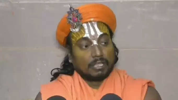 महंत बालक दास ने टैक्स नोटिस के विरोध में 20 हजार साधु संतों को लिखी राम पाती