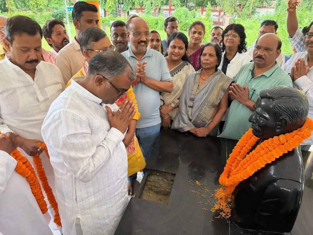 राष्ट्रसेवा और अंत्योदय के लिए समर्पित रहा पंडित दीनदयाल का जीवन : गिरीश चंद्र यादव
