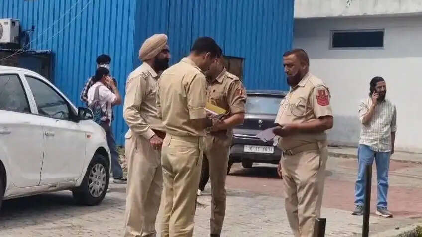 कठुआ में फैक्ट्री मजदूर की मौत पर उठे सवाल, सीसीटीवी फुटेज और प्रबंधन की चुप्पी पर घिरा मामला