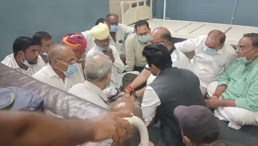 अखिल राजस्थान राज्य कर्मचारी संयुक्त महासंघ ने की बैठक