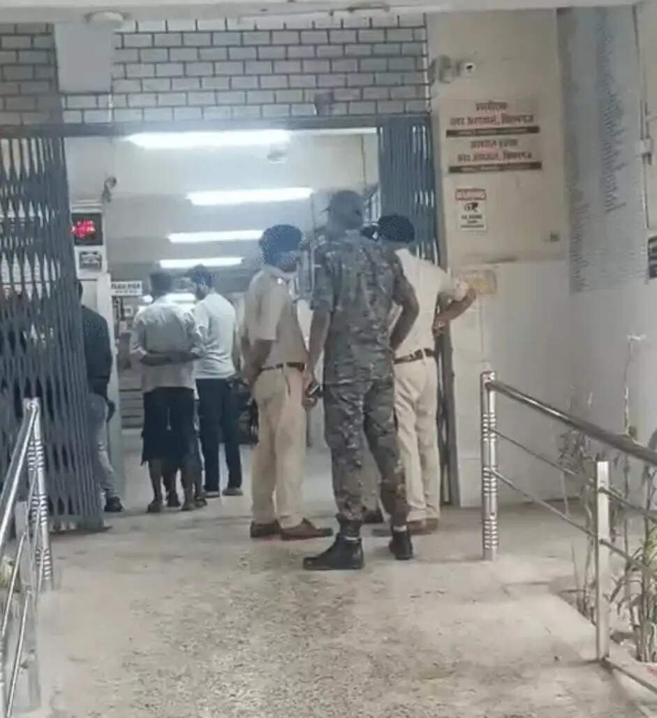 बच्ची से दुष्कर्म का आरोप, 12 वर्षीय नाबालिग हिरासत में