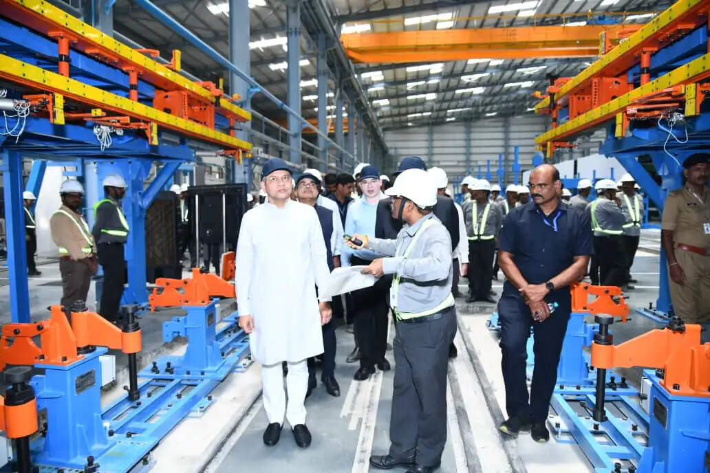 बीईएमएल में 'आदित्य' परिसर के उद्घाटन ने हाई-स्पीड रेल प्रौद्योगिकी को एक नया आयाम दिया: अश्विनी वैष्णव