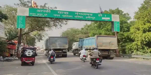 यमुना नदी के जर्जर पुल को दुरुस्त करने के लिए&nbsp;मरम्मतीकरण का काम शुरू