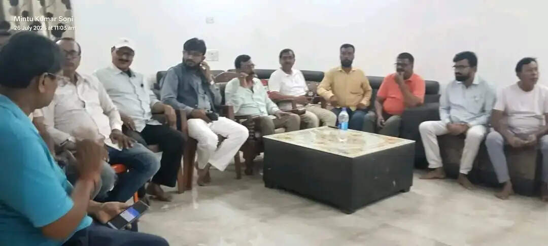 भाजपा कार्यकर्ताओं ने बूथों पर जनभागीदारी से सुनी पीएम मोदी का 'मन की बात'