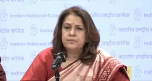 कोडीन कफ सिरप&nbsp;से&nbsp;युवाओं में बढ़&nbsp;रही&nbsp;नशे की लत,&nbsp;दोषियों&nbsp;पर हो&nbsp;सख्त&nbsp;कार्रवाईः&nbsp;कांग्रेस