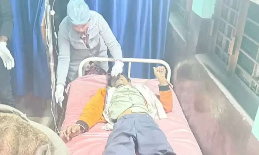 कोरबा में एक और किसान ने पिया कीटनाशक, तहसील कार्यालय के सामने की आत्महत्या की कोशिश