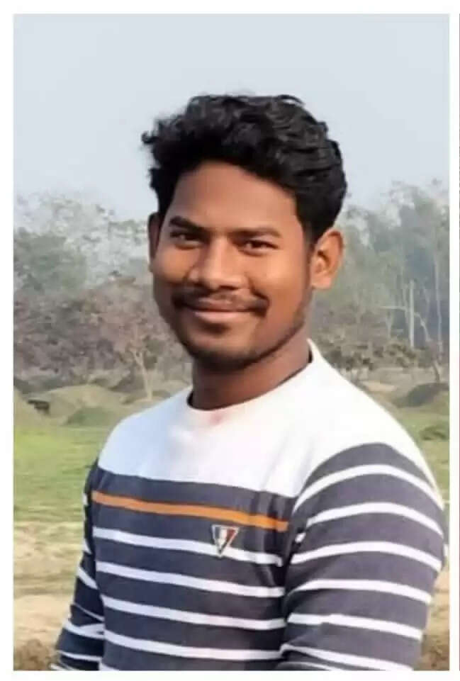 पुरीख संथाली टोला निवासी लालचन्द्र आजाद भारोत्तोलन खेल के लिए चयनित