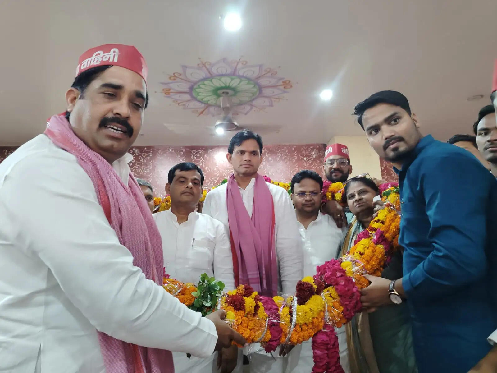औरैया में समाजवादी पार्टी की बैठक में लिया गया 2027 में जीत का संकल्प