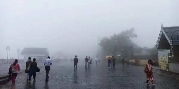 भारी बारिश से हिमाचल में जनजीवन प्रभावित, 279 सड़कें बंद, मानसून से नुकसान एक हजार करोड़ रुपये पहुंचा