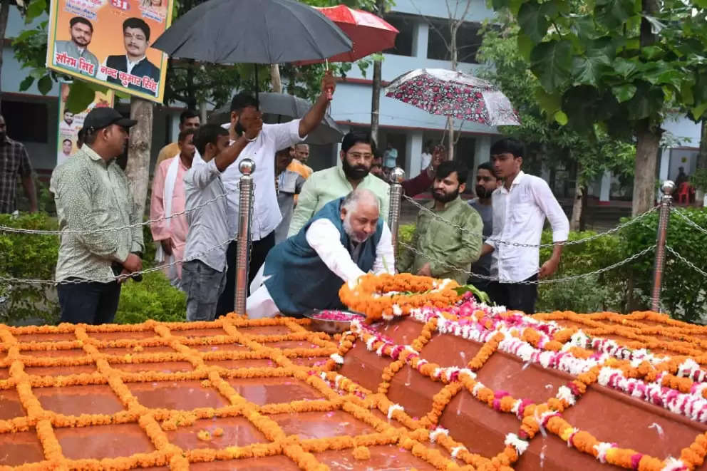 मुन्ना सिंह चौहान जमीन से जुड़े किसान नेता थे : दयाशंकर सिंह