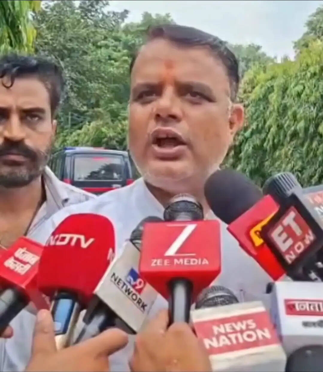 उप्र के सहारनपुर में मस्जिद ध्वस्तीकरण के बाद मिला 20 फीट गहरा कुआं, एएसआई से जांच की तैयारी