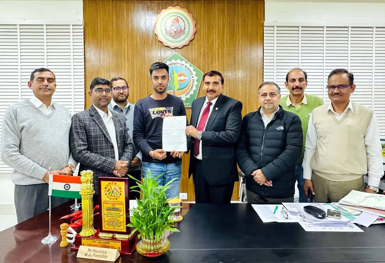 हिसार : एचएसबी के एमबीए विद्यार्थी राहुल को स्टार्टअप हरियाणा से 8.5 लाख रुपये की फंडिंग
