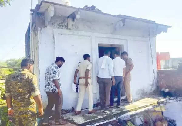 अंबाह के तोरकुंभ गांव में सोते समय किसान की हत्या, मौके से दो कारतूस बरामद
