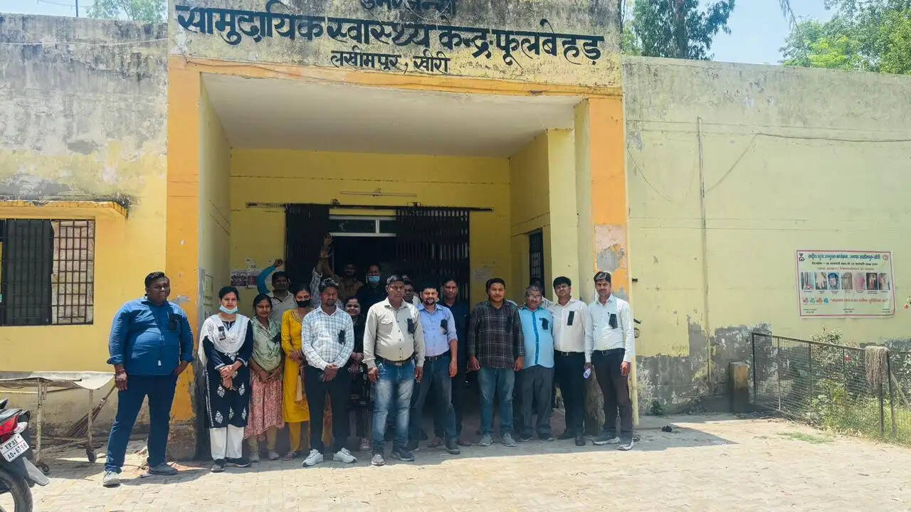 मानदेय न मिलने से नाराज एनएचएम संविदा कर्मचारी बांधेंगे काला फीता, 21 मई से पूर्ण कार्य बहिष्कार का ऐलान