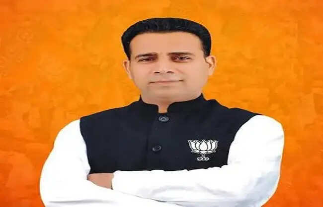 कांग्रेस का 'छात्रों की गूंज' कार्यक्रम सिर्फ राजनीतिक प्रोपेगेंडा : नवीन ठाकुर