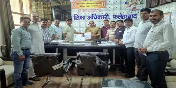 फतेहाबाद : प्राथमिक शिक्षकों की मांगों पर शिक्षा विभाग का आश्वासन, स्कूलों में दूर होगी अध्यापकों की कमी