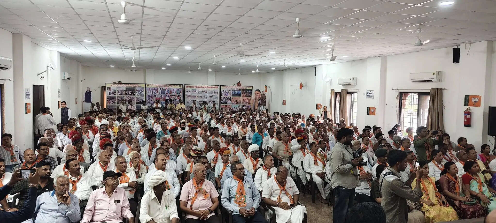 जमानत पर चलने वालों के भरोसे देश नहीं छोड़ा जा सकता- मदन राठौड़
