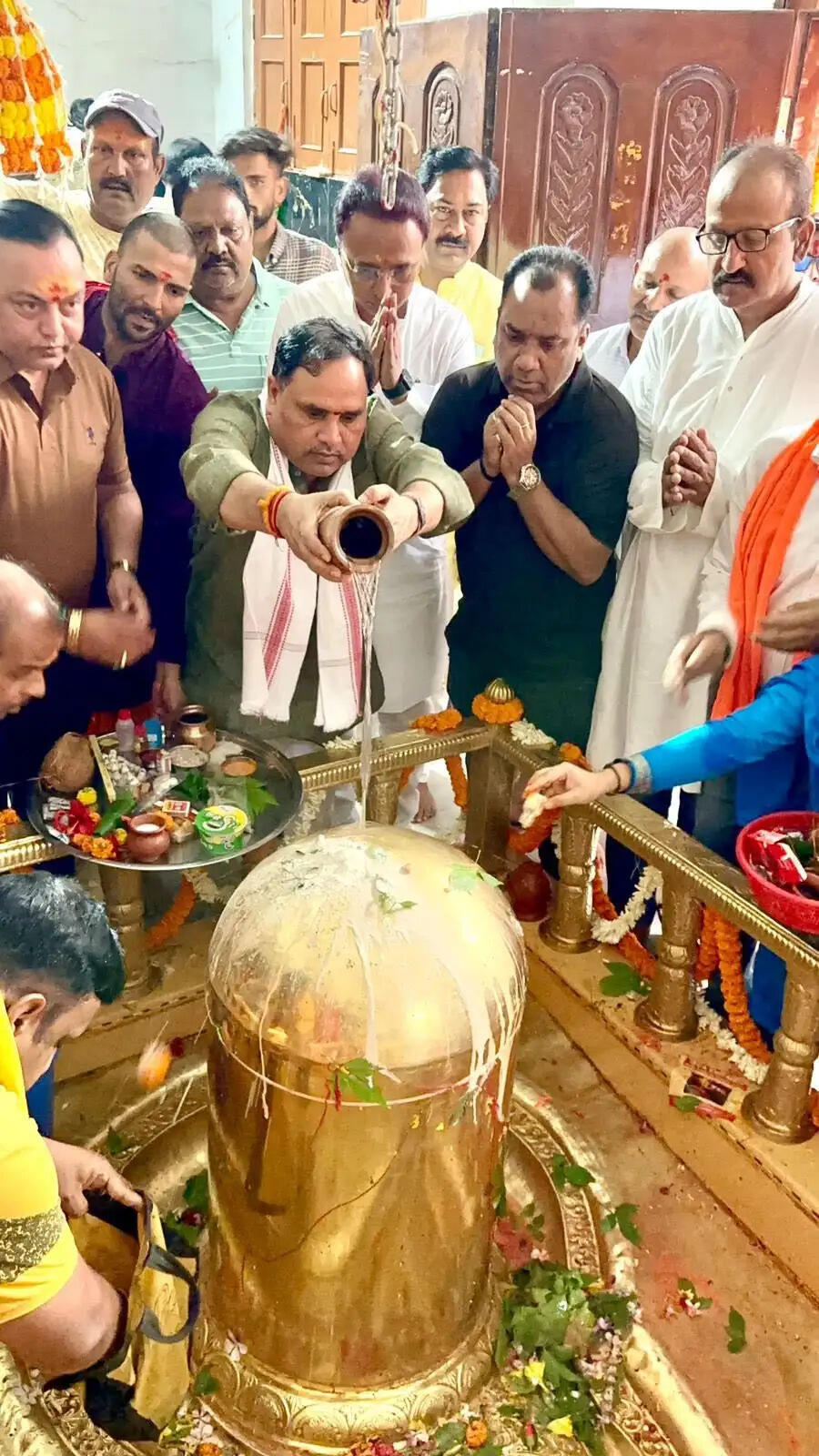प्रधानमंत्री मोदी के 12 वर्ष पूर्ण होने पर भाजपा का उत्सव, विभिन्न स्थानों पर हुई पूजा-अर्चना